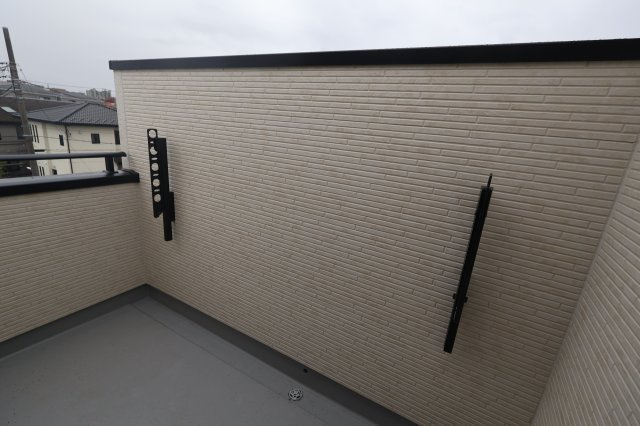 《仲介手数料無料》北区宮原町４丁目56-7新築一戸建てブルーミングガーデンのバルコニー|撮影日 2025年10月19日 15:40 曇り