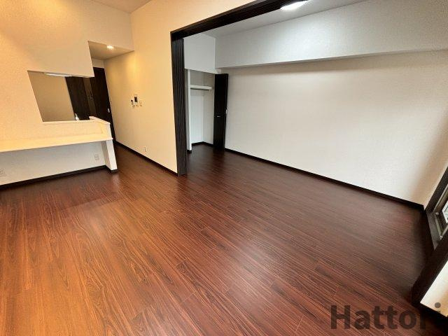 ディームス福島の居間・リビング