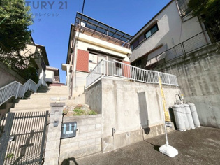 2025年9月室内洗い一式行っております。間取りが6LDKと部屋数が多くお子様が多い家族や二世帯住宅としても使えます。