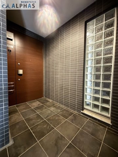 【玄関】 | ロジュマン住吉山手 | ■玄関前に専用ポーチあり♪