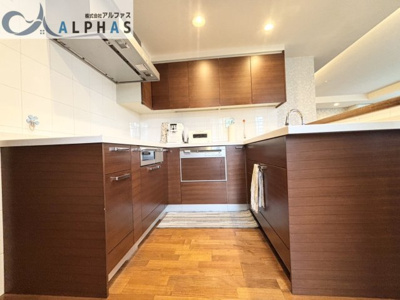 【キッチン】 | ロジュマン住吉山手 | ■コ字型キッチン採用で作業効率の良い動線♪