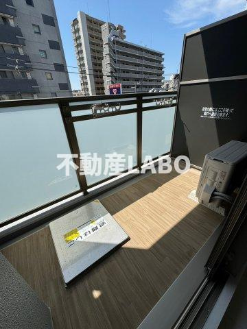 エスリード大阪フェリスのバルコニー