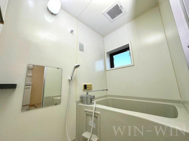 ラ・ファミーユの浴室|イメージ（同建物内別部屋の写真です）