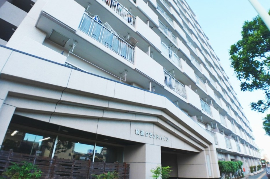 綾瀬グランドハイツの外観