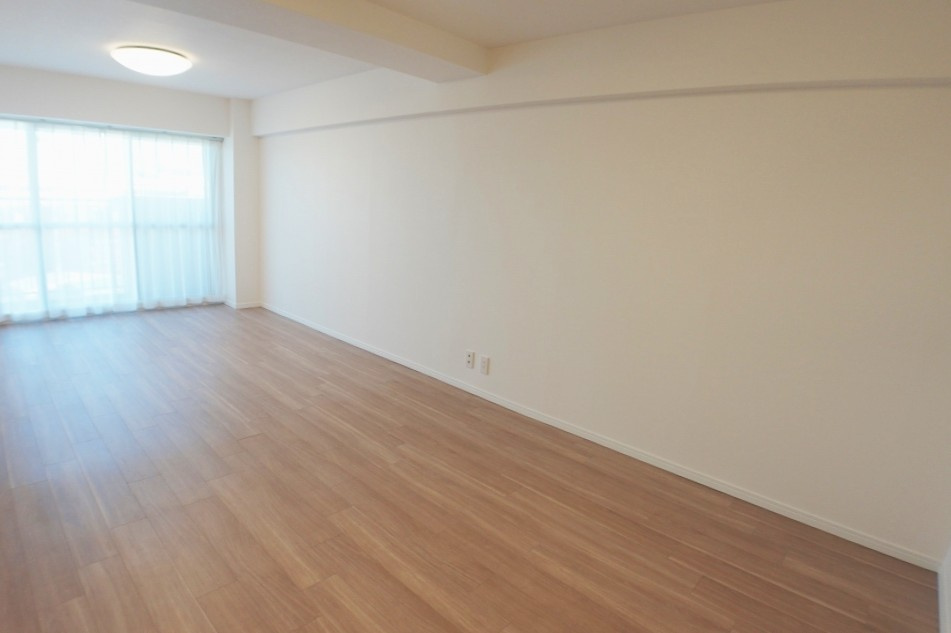 綾瀬グランドハイツの居間・リビング