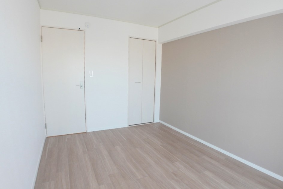 綾瀬グランドハイツの洋室