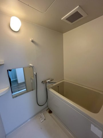 リバーサイド宝塚の浴室|お風呂です