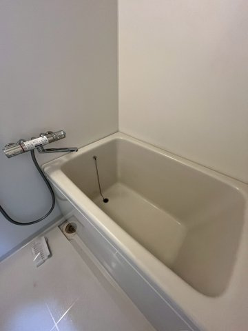 リバーサイド宝塚の浴室|落ち着いた空間のお風呂です