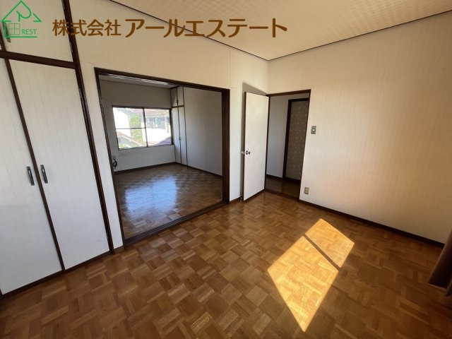 加古川市東神吉町天下原　　中古戸建の寝室
