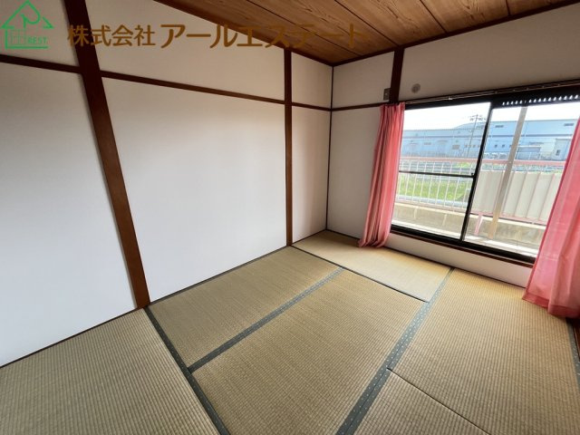 加古川市東神吉町天下原　　中古戸建の子供部屋