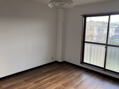 【洋室】 | メゾン津名