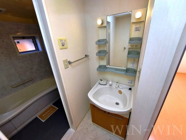 バイオ21 15-17の独立洗面台