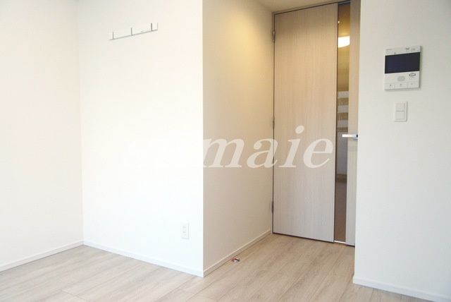 エストゥルース新小岩の寝室|フローリングです。