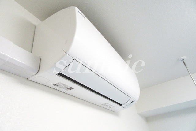 エストゥルース新小岩の設備|エアコンです。
