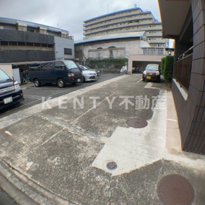 【駐車場】 | 稲山弐番館 | 駐車場です