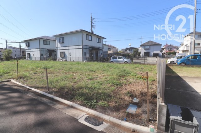 【前面道路含む現地写真】 | 立川市西砂町2丁目　売地　全2区画　A号区 | 前面道路含む現地写真です