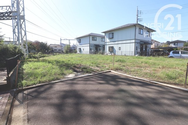 【前面道路含む現地写真】 | 立川市西砂町2丁目　売地　全2区画　A号区 | 前面道路含む現地写真です