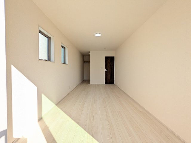 八王子市　大和田町　新築一戸建て　１０期の収納|～ウォークインクローゼットでお荷物がスッキリ収まります～