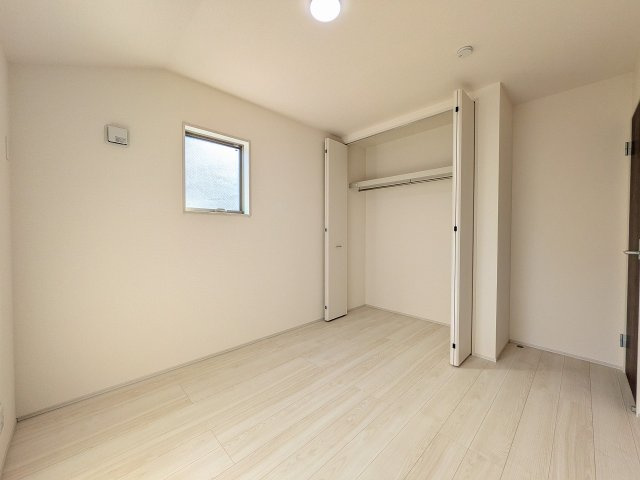 八王子市　大和田町　新築一戸建て　１０期の収納|～収納力の高いクローゼット完備～