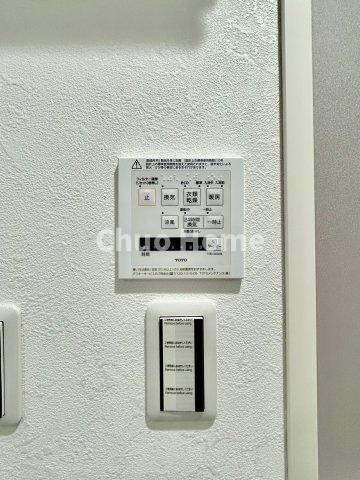 シースペース堀切の冷暖房・空調設備|【浴室乾燥機】暖房・冷風・換気・乾燥が可能です。毎日を快適に過ごせるうれしい機能が揃っています。雨の日の洗濯物も安心です。