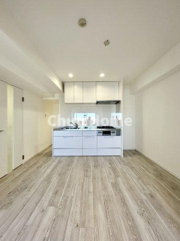 シースペース堀切の居間・リビング|【居間・リビング】「ＬＤＫは家族団らんをデザイン」広いＬＤＫでは家族が集まり一緒の時間を過ごせる工夫がされております。何気ない一日の当たり前のひとコマがいつか一生の宝物になります