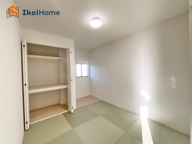 明石市大久保町谷八木第6　7号棟　の内装|【ホームページに現地動画掲載中】●年中無休：当日予約可●和室5.4帖です。大きな押入れも魅力です！