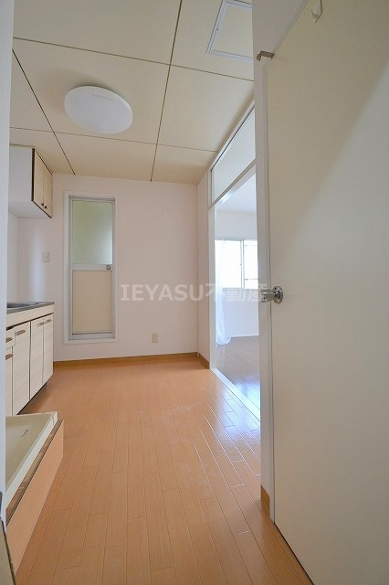 立町中村ビルの居間・リビング