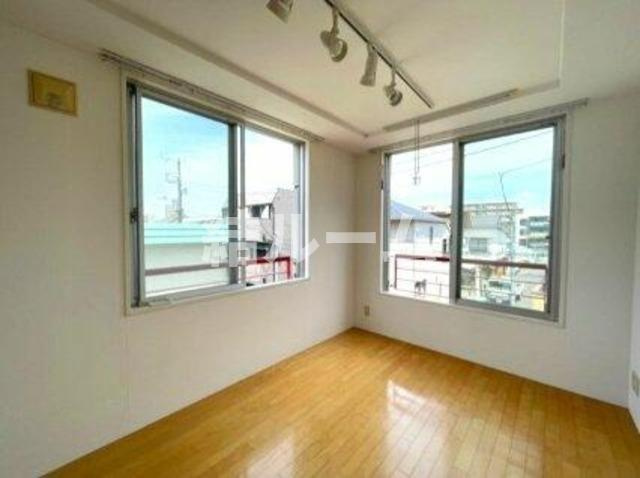 練馬区桜台３丁目の賃貸マンションの居間・リビング