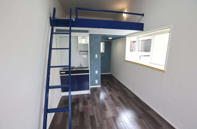 【内装】 | キャロットハウス毛呂 | ■キッチン交換 ■室内クロス交換 ■エアコン交換 ■照明器具交換 ■無料Wi-Fi設置 ■木部塗装