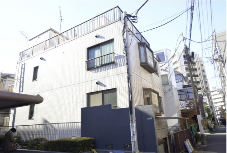 セザールミキの外観