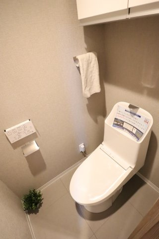 リベール加古川シティＷＥＳＴ弐番館のトイレ|温水洗浄便座付きのトイレです