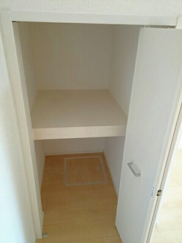 アルメリアＢの収納