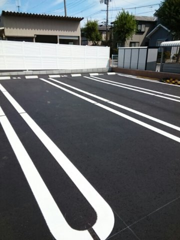 アルメリアＢの駐車場