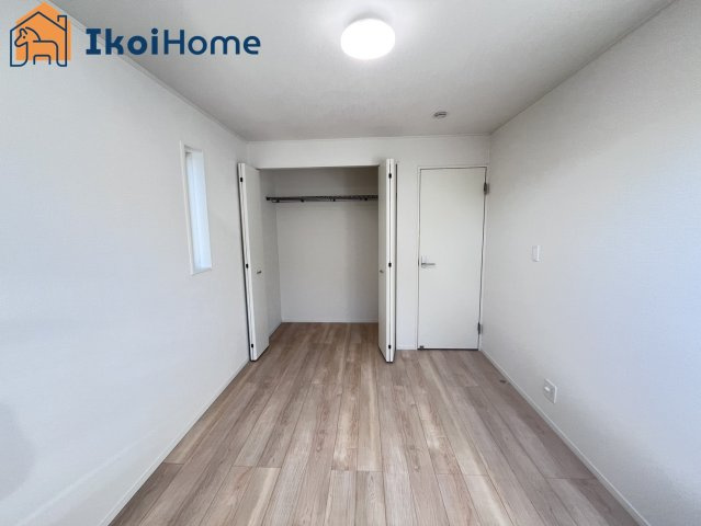 明石市大久保町谷八木第6　8号棟　の子供部屋|【ホームページに現地動画掲載中】●年中無休：当日予約可●カーテン・カーテンレールが付いていません。