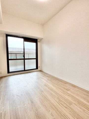 ライオンズマンションニューシティ蟹江二番館の洋室|西側洋室