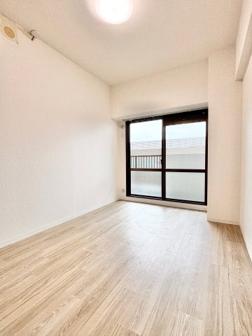 ライオンズマンションニューシティ蟹江二番館の洋室|東側洋室