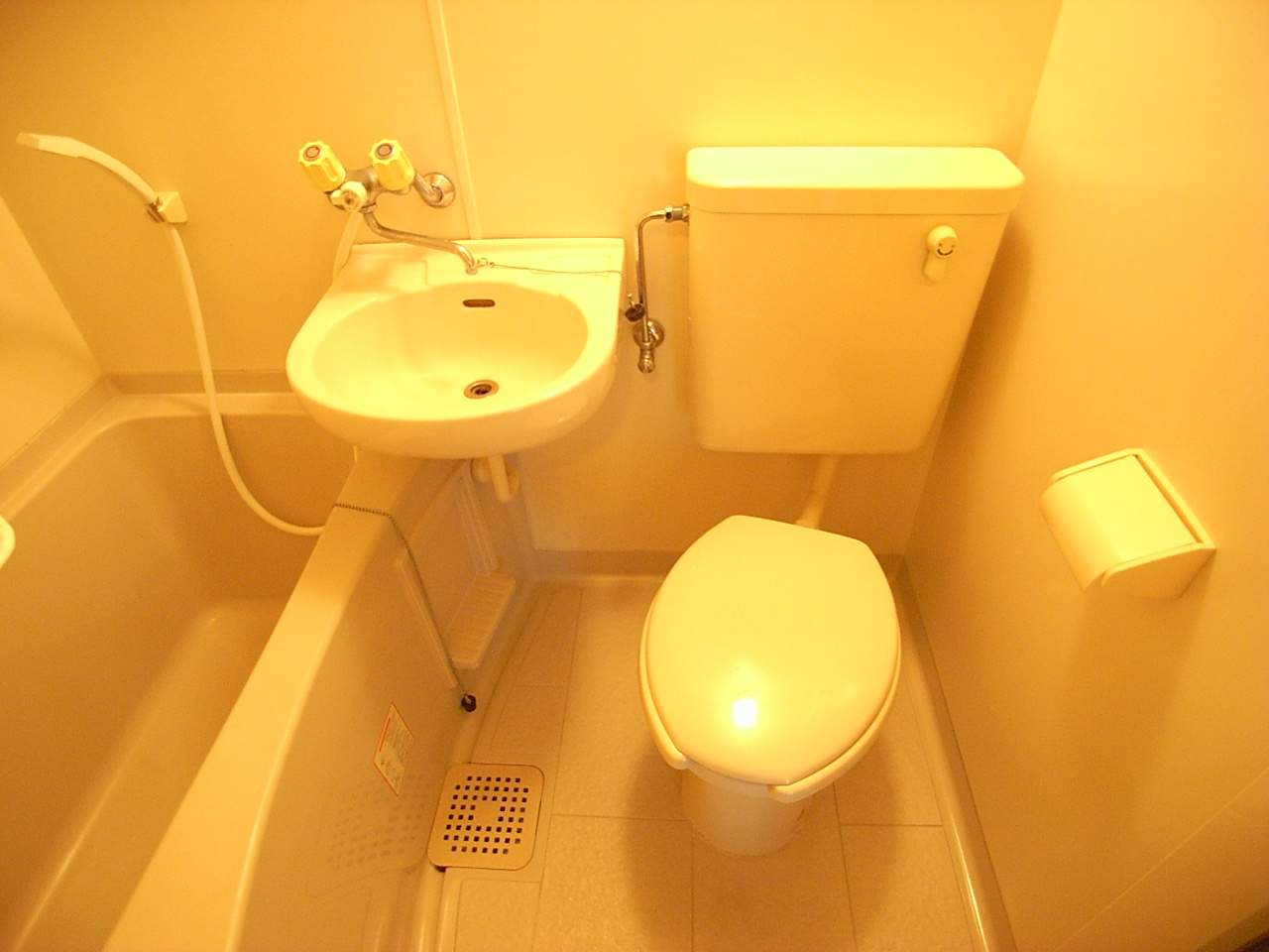 協栄マンションOYAMAのトイレ|ユニットバス（同間取りの406号室のお写真です）