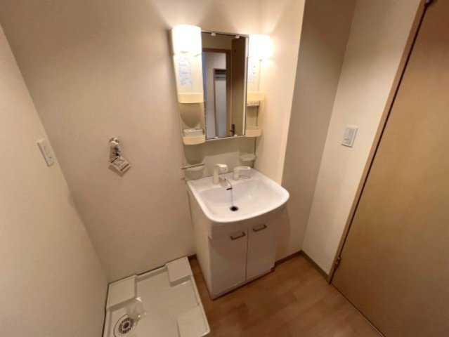 クレアール本山の洗面所