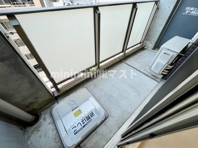 イーストモート高麗橋のバルコニー