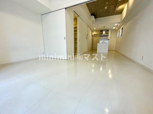 イーストモート高麗橋の居間・リビング