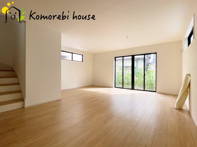 上尾市浅間台　12期　新築一戸建て　グレース　02の居間・リビング|こちらの居間で趣味の時間をお楽しみください