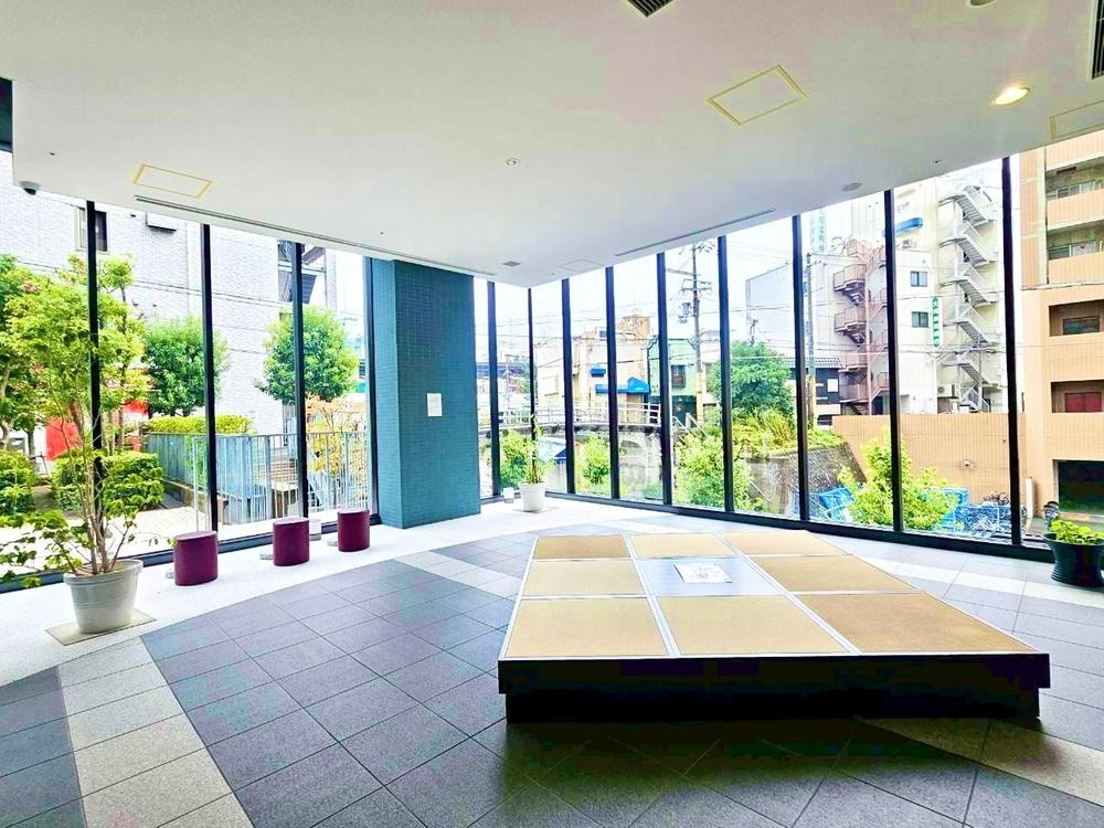 守口ミッドサイト文禄ヒルズザ・タワーのロビー|■物件内覧・資金計画相談・住宅ローン相談、リフォーム相談、お問合せ受付中■
※当日・翌日のご内覧、ご相談はお電話でのお問合せがスムーズです！