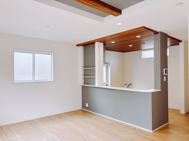 【新築戸建】前橋市六供町3丁目のダイニング|■ダイニング｜出来上がった料理を運びやすいダイニング♪お料理中も家族との会話がはずみます♪