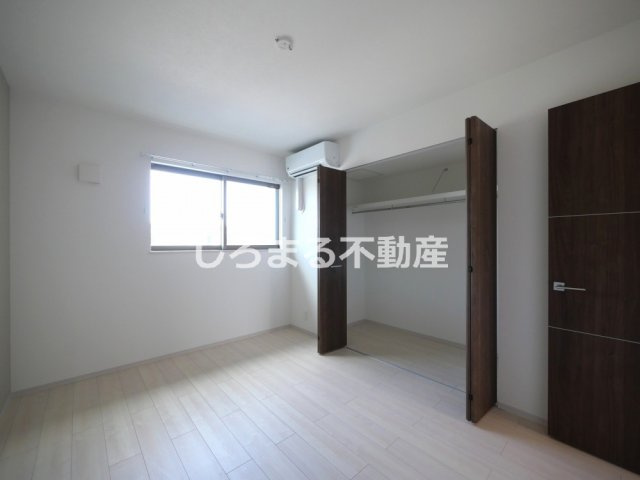 コート・ド・ボーヌ深江南南棟の洋室