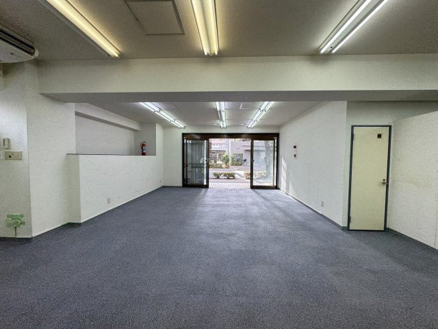 エリナスビルの内装