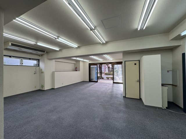 エリナスビルの内装