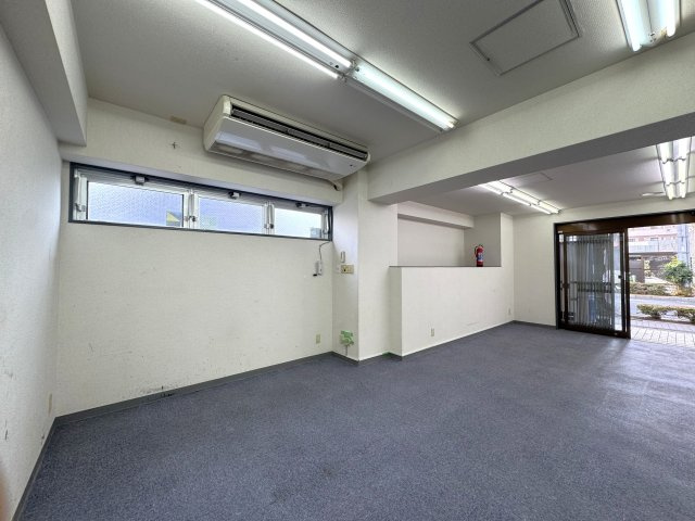 エリナスビルの内装