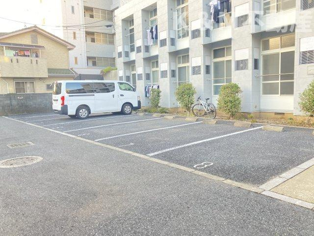 レインボーパレスの駐車場|駐車場があります