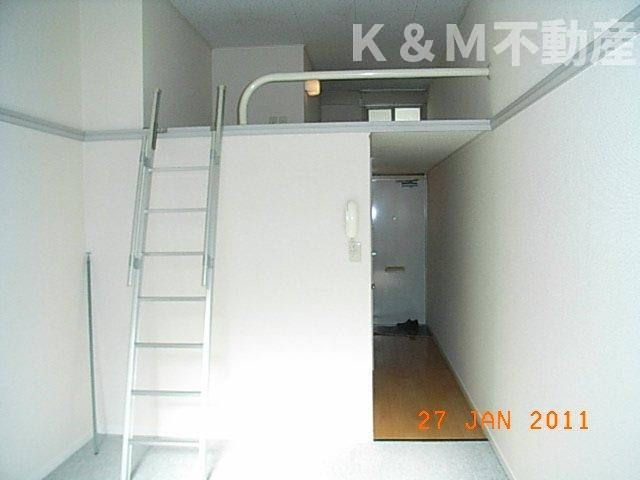 レインボーパレスの居間・リビング|リビングです