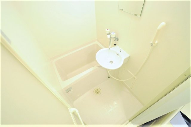 レオパレス都城ＫＥＩの浴室|設備・仕様は号室により異なる為、現況を優先致します。